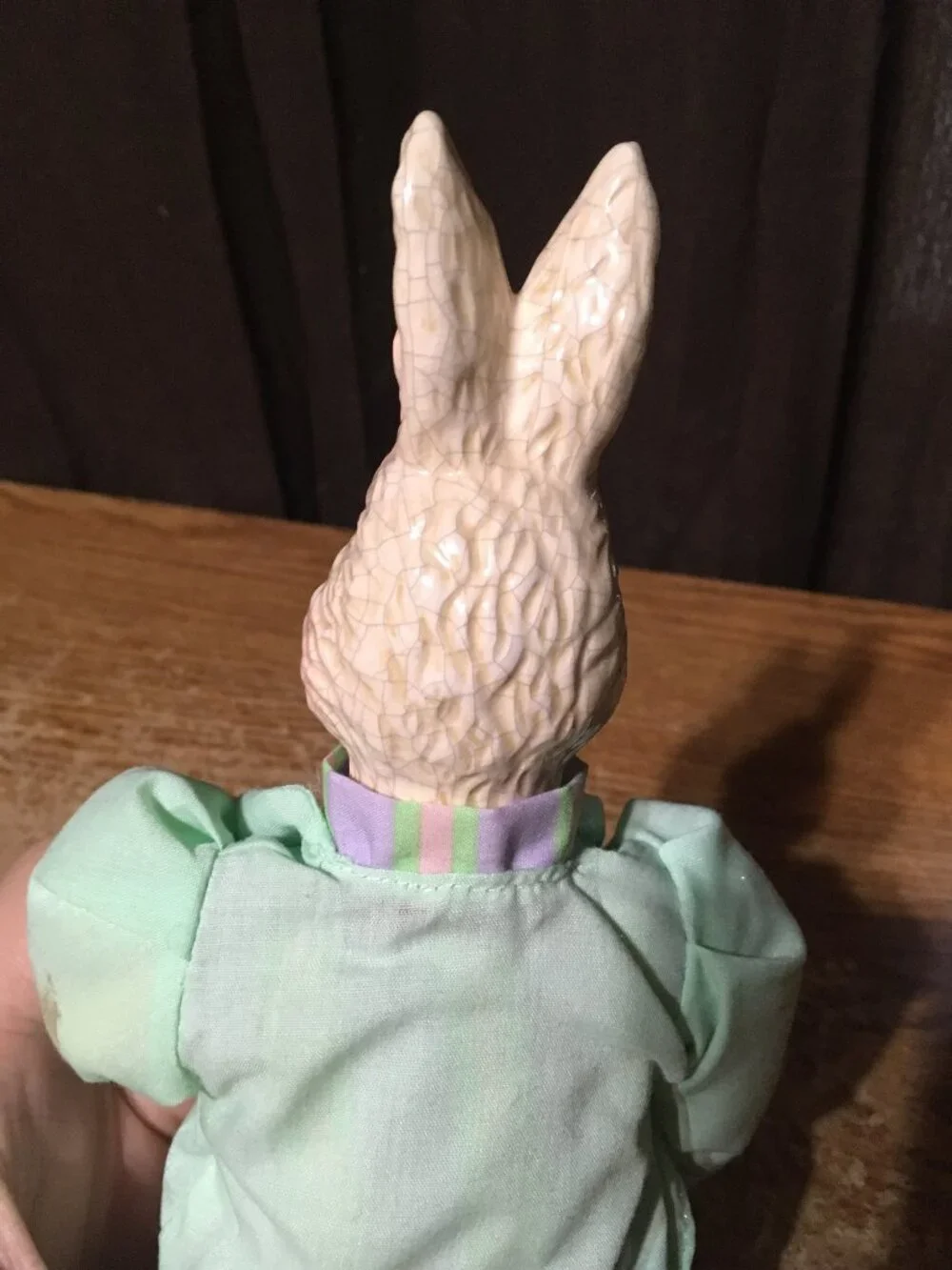2002 AVON GIFT COLLECTION DAD BUNNY RABBIT SHELF SITTER HOLDING BASKET EASTER